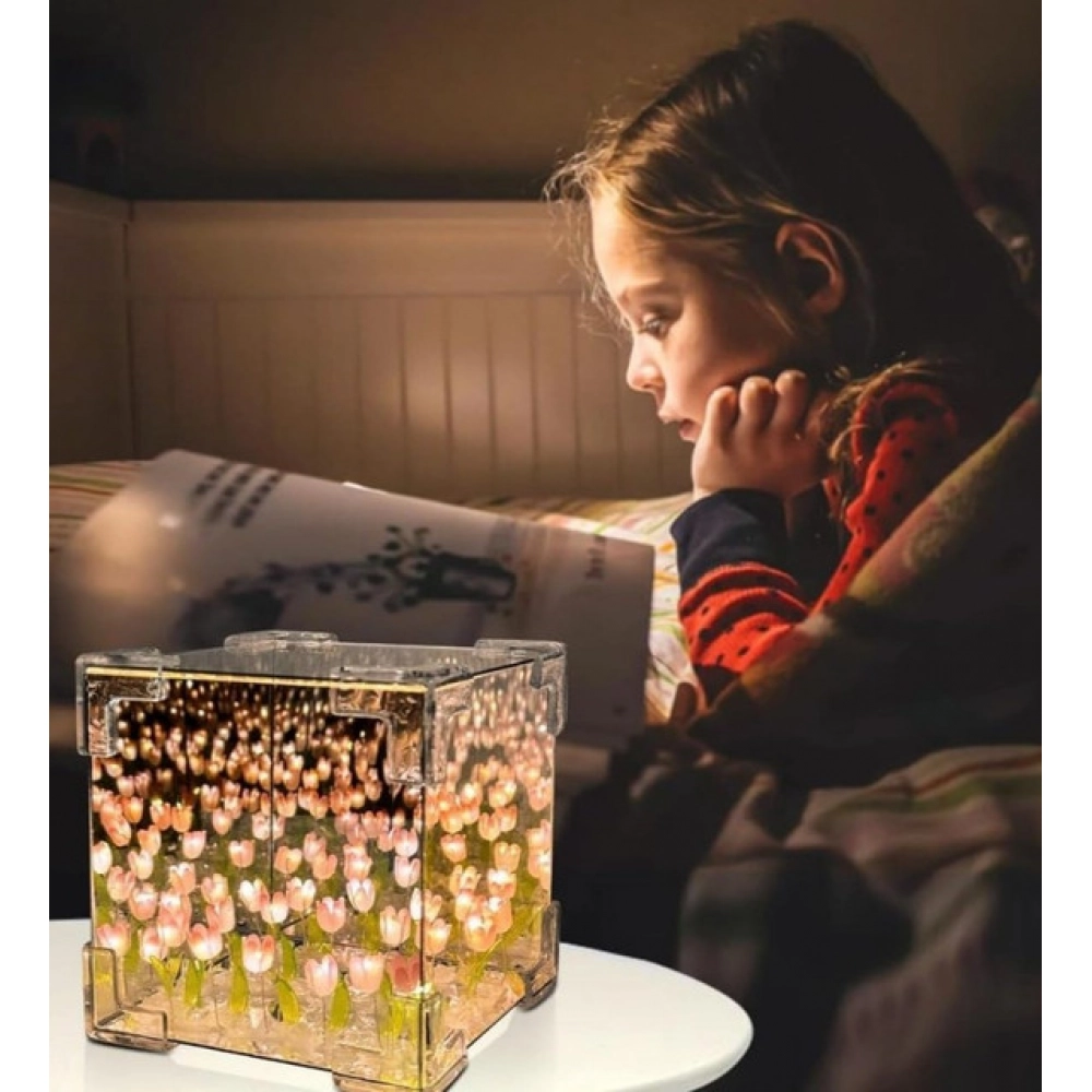 Cube Tulip Lamp (Multicolor) - Image 4